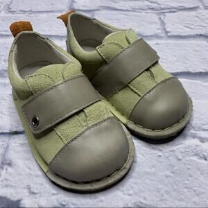 Pipit Infant/Toddler Suede Jack Shoes, Size 20 EU (5 US)